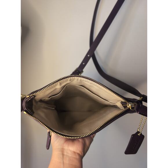 Coach Legacy purple eggplant crossbody leather purse - Picture 5 of 14